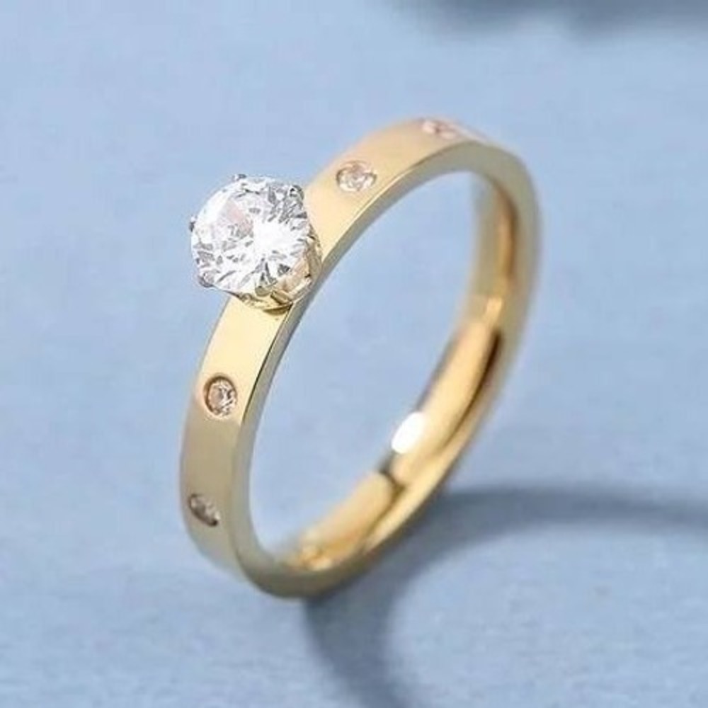 Womens 18K Gold Plated Stainless Steel Round Cut Crystal Ring Size‎ 7
